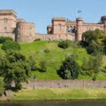 Inverness City Apartments - Modern & Bright Apartment Close To Raigmore Hospital & Shops Inshes Buitenkant foto